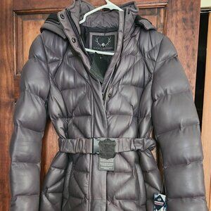 New Bod & Christensen  %100 genuine leather puffer